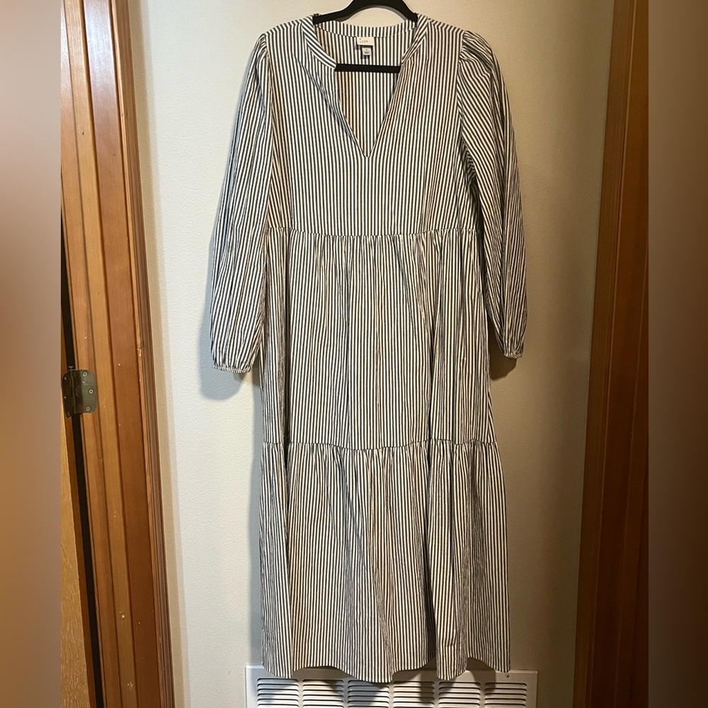 A New Day size large pinstripe maxi v-neck dress with wide sleeves